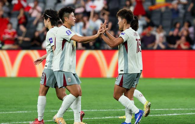 爱游戏-中国女足亚洲杯首胜,暴露四大问题!最新排名出炉,小组第一难了|马德兴|球队|比赛|对手|体能_新浪体育_新浪新闻