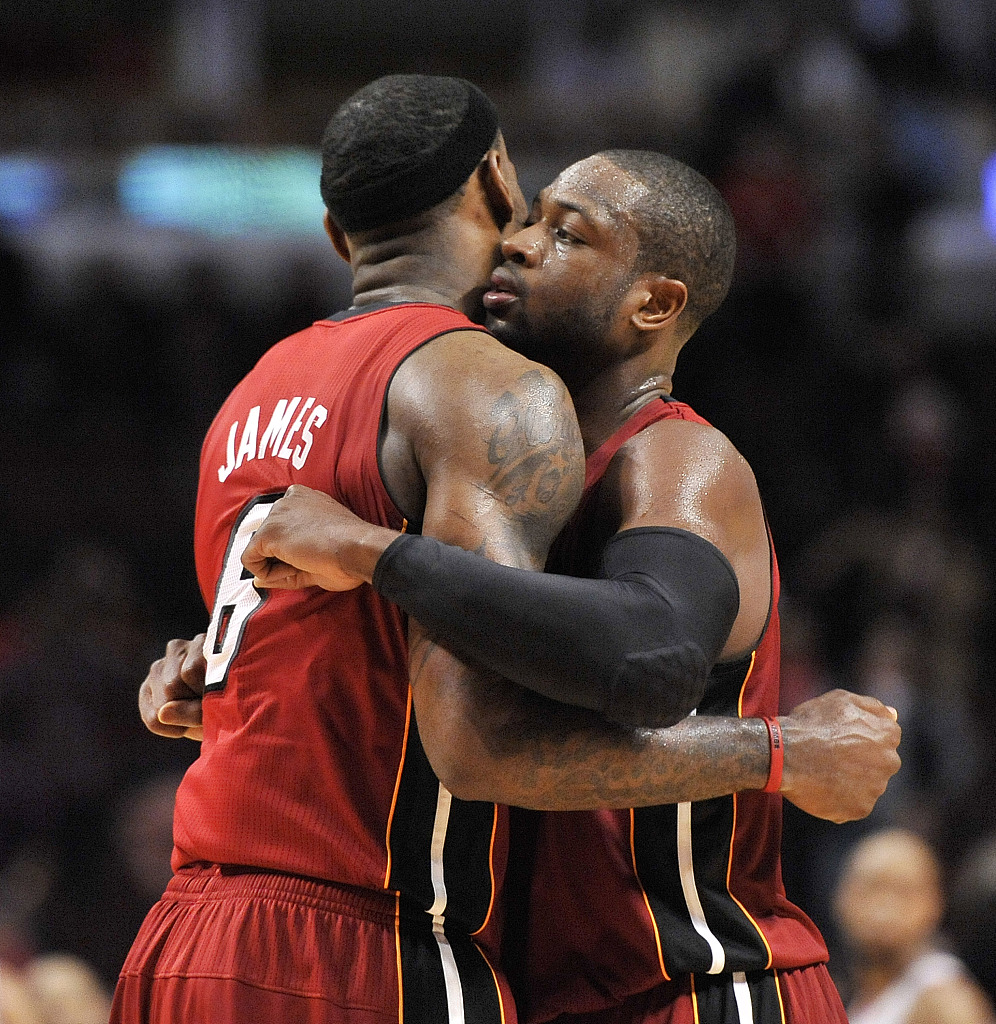 爱游戏网页版-韦德：当你太过伟大时人们就会挑刺 勒布朗就属于这种人